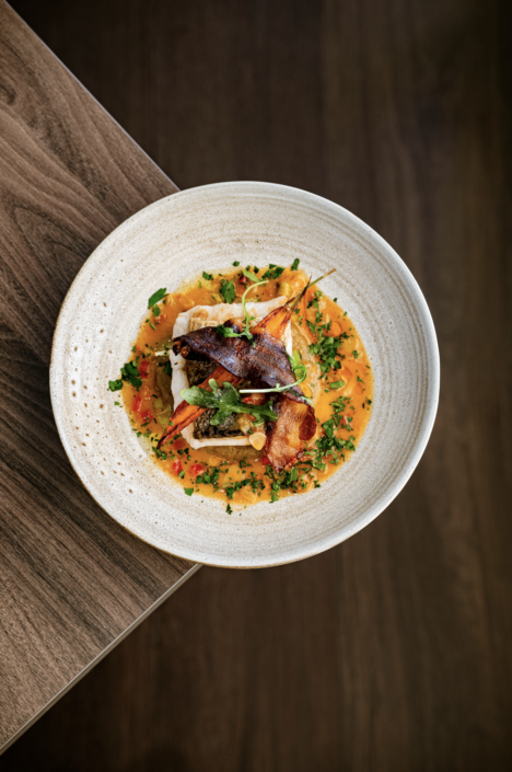 Merlu, sauce à l’escabèche, étuvé de fenouil, carottes au xipister Merlu, sauce à l'escabèche, étuvé de fenouil, carottes au xipister